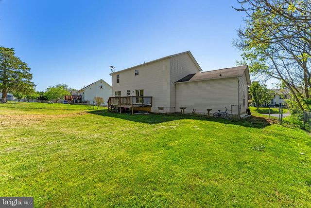 245 BAER OAK DR, Maurertown, VA 22644