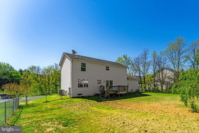 245 BAER OAK DR, Maurertown, VA 22644