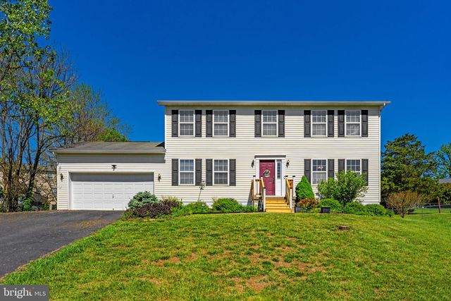245 BAER OAK DR, Maurertown, VA 22644
