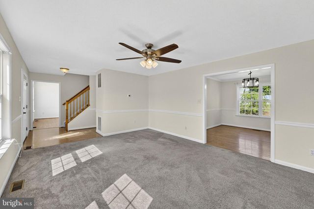 245 BAER OAK DR, Maurertown, VA 22644