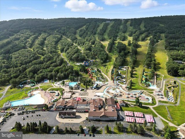 344 HEMLOCK LN, Tannersville, PA 18372