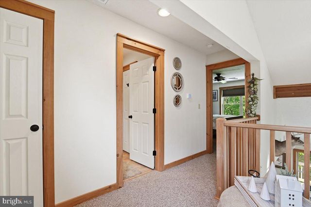 344 HEMLOCK LN, Tannersville, PA 18372