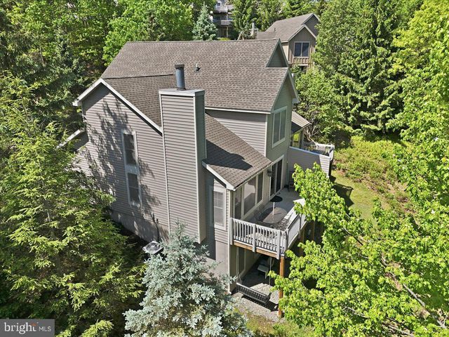 344 HEMLOCK LN, Tannersville, PA 18372