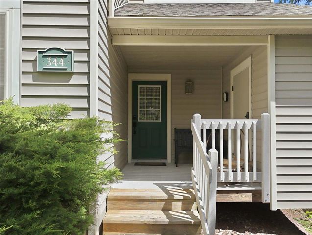 344 HEMLOCK LN, Tannersville, PA 18372