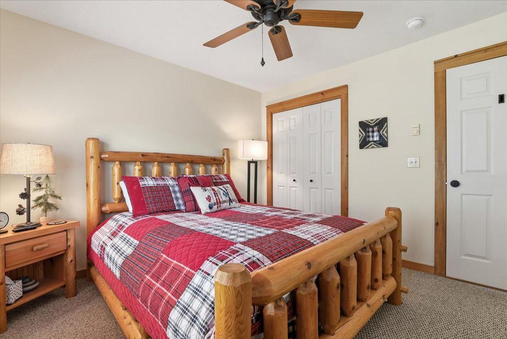 Image 24 of property listing at 344 HEMLOCK LN, Tannersville, PA 18372
