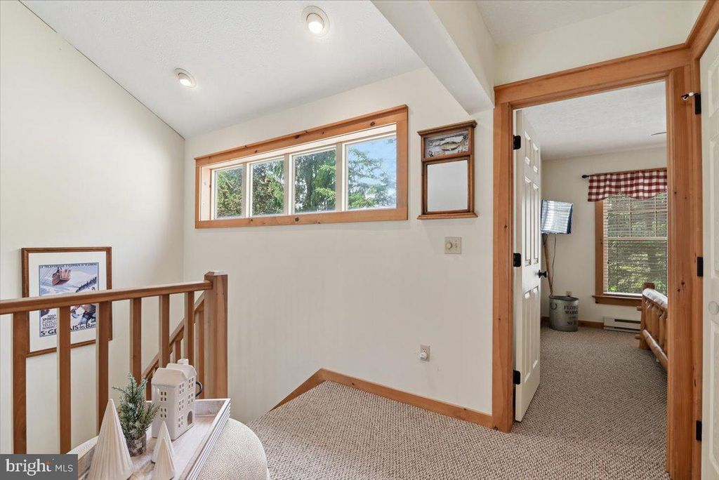 Image 28 of property listing at 344 HEMLOCK LN, Tannersville, PA 18372