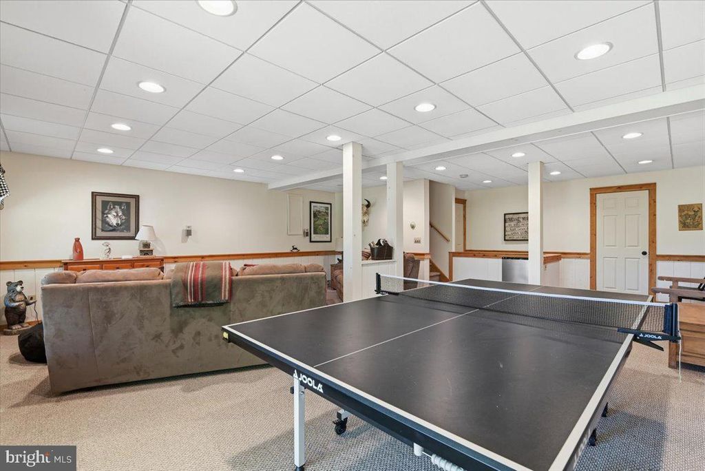 Image 43 of property listing at 344 HEMLOCK LN, Tannersville, PA 18372
