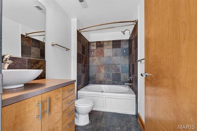1601 Washington Avenue 401, St Louis, MO 63103