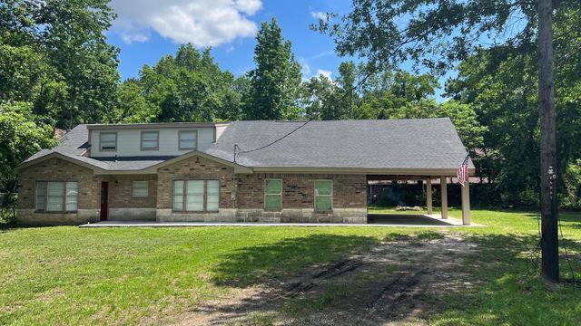 47 Blue Lake Drive, Huffman, TX 77336