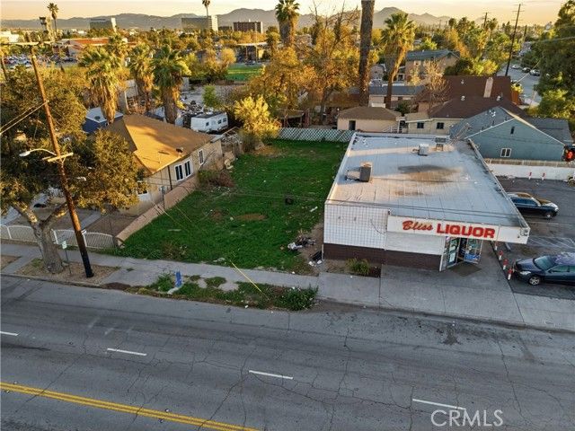 687 W 9th, San Bernardino, CA 92410