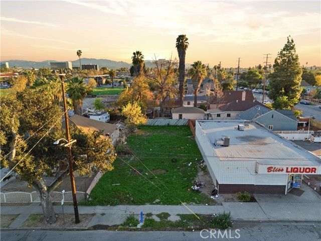 687 W 9th, San Bernardino, CA 92410