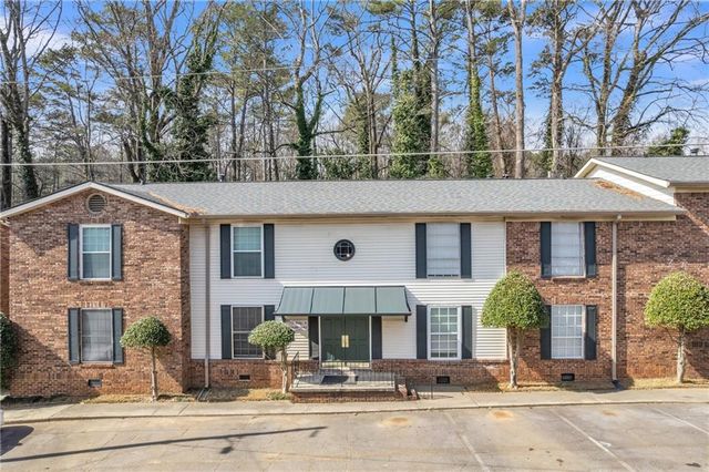 5641 Kingsport Drive 8, Atlanta, GA 30342
