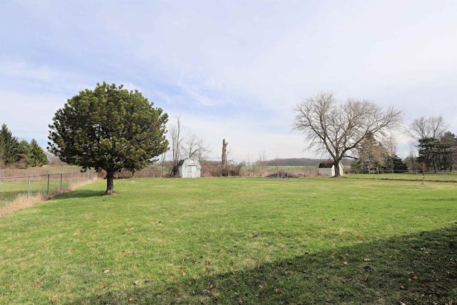 10356 Grand Blanc Road, Gaines, MI 48436