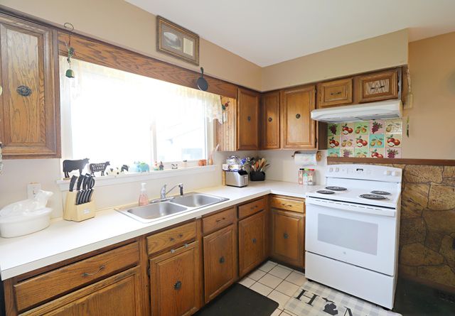 10356 Grand Blanc Road, Gaines, MI 48436