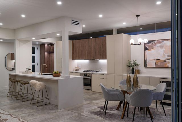 80 Lakeview Drive, Palm Springs, CA 92264