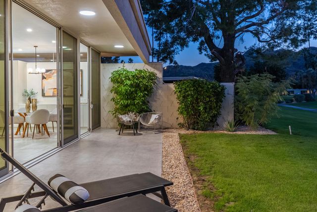 80 Lakeview Drive, Palm Springs, CA 92264