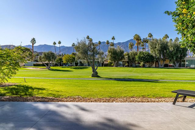 80 Lakeview Drive, Palm Springs, CA 92264