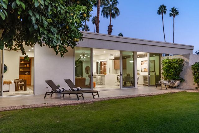 80 Lakeview Drive, Palm Springs, CA 92264
