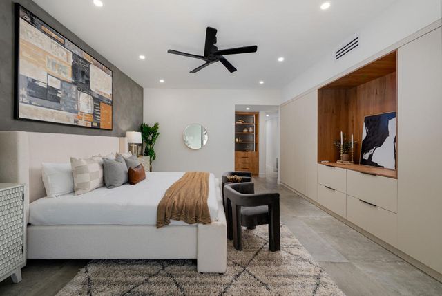 80 Lakeview Drive, Palm Springs, CA 92264