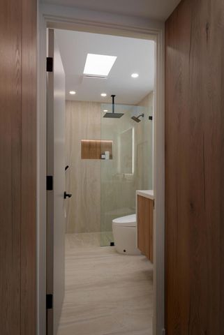 80 Lakeview Drive, Palm Springs, CA 92264