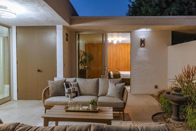 80 Lakeview Drive, Palm Springs, CA 92264