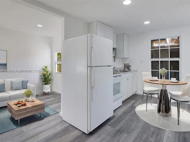 1927 Windsor Ave, West Palm Beach, FL 33407