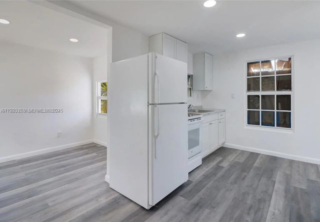 1927 Windsor Ave, West Palm Beach, FL 33407