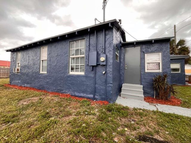 1927 Windsor Ave, West Palm Beach, FL 33407