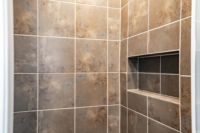 6124 Millhollow Lane, Fort Wayne, IN 46815