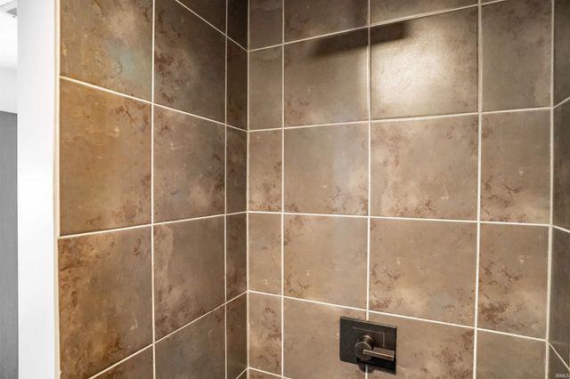 6124 Millhollow Lane, Fort Wayne, IN 46815