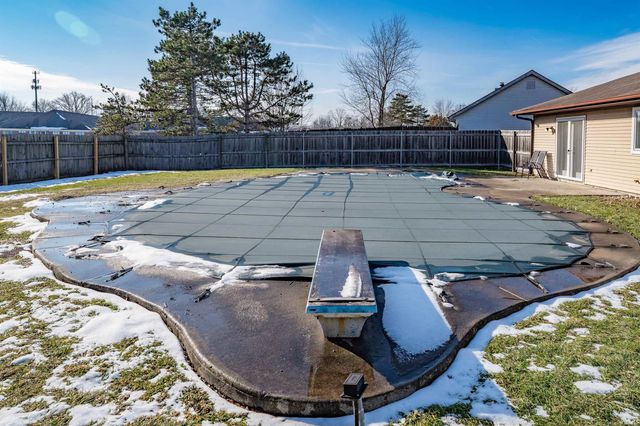 6124 Millhollow Lane, Fort Wayne, IN 46815