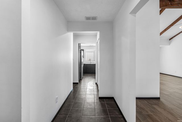 6124 Millhollow Lane, Fort Wayne, IN 46815