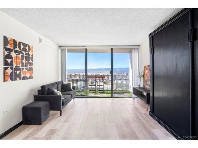1020 15th St 22B, Denver, CO 80202