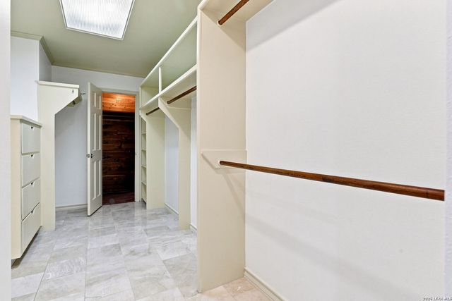 5 SANDHURST LN, San Antonio, TX 78257