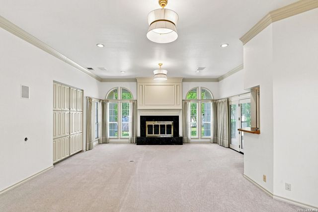 5 SANDHURST LN, San Antonio, TX 78257