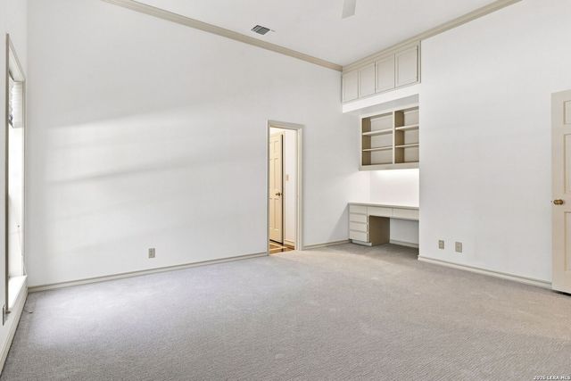 5 SANDHURST LN, San Antonio, TX 78257
