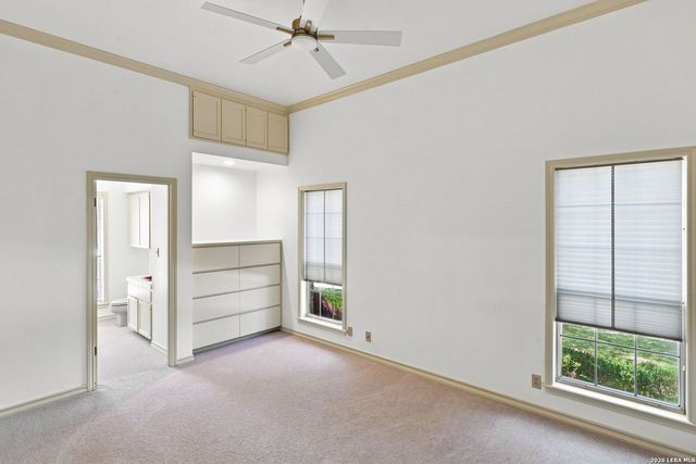 5 SANDHURST LN, San Antonio, TX 78257