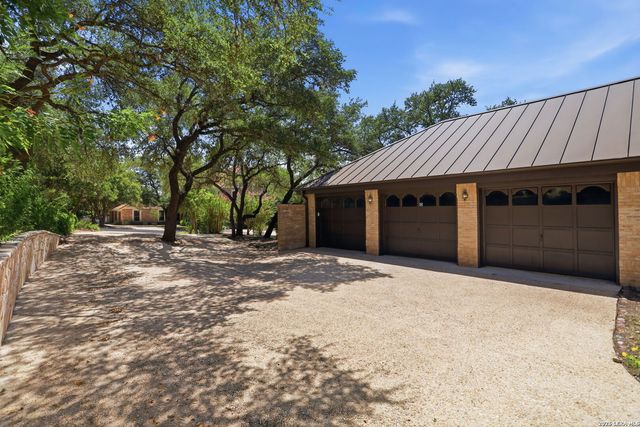 5 SANDHURST LN, San Antonio, TX 78257