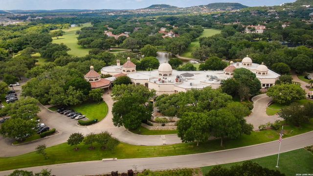 5 SANDHURST LN, San Antonio, TX 78257