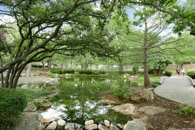 5 SANDHURST LN, San Antonio, TX 78257