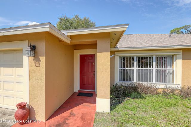 1142 NE Lincoln Street NE, Palm Bay, FL 32905