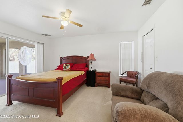 1142 NE Lincoln Street NE, Palm Bay, FL 32905