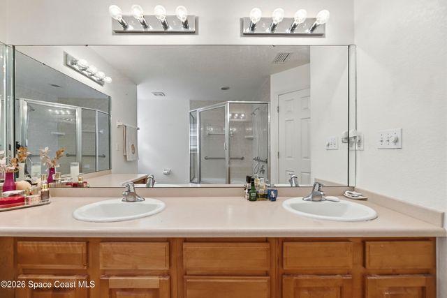 1142 NE Lincoln Street NE, Palm Bay, FL 32905