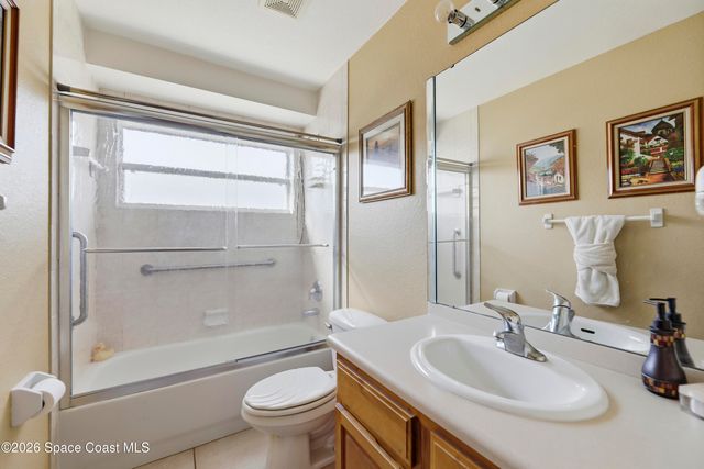 1142 NE Lincoln Street NE, Palm Bay, FL 32905
