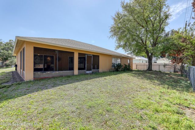 1142 NE Lincoln Street NE, Palm Bay, FL 32905