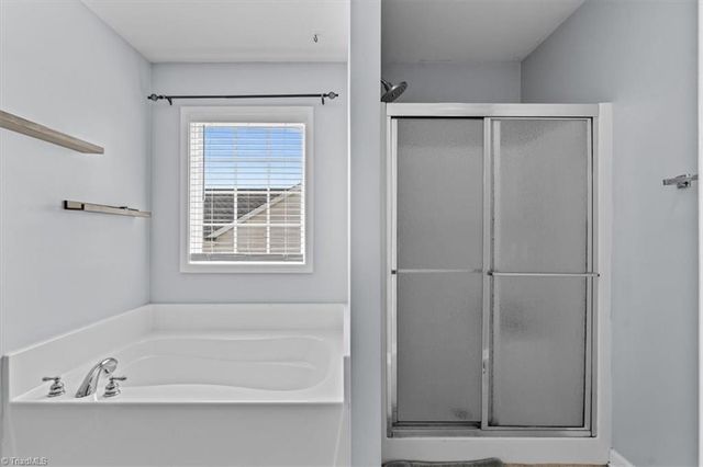 1869 Planters Walk Drive, Thomasville, NC 27360