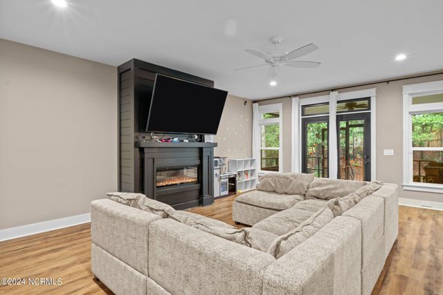 165 Riding Lane, Southern Pines, NC 28387
