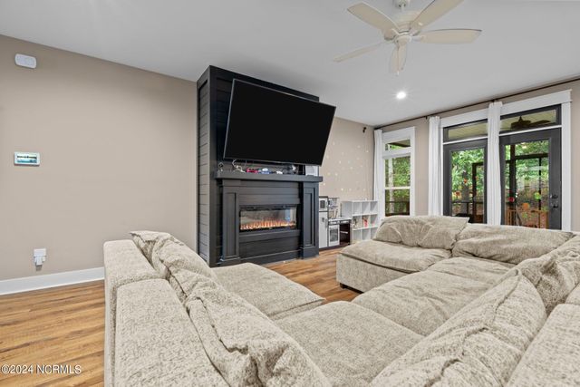 165 Riding Lane, Southern Pines, NC 28387