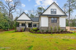 165 Riding Lane, Southern Pines, NC 28387