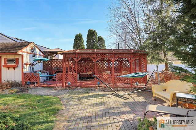 245 Carteret Avenue, Carteret, NJ 07008